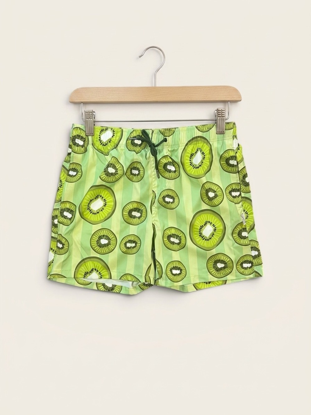 Coast men’s swim trunk The 5" Kiwi Print NWT